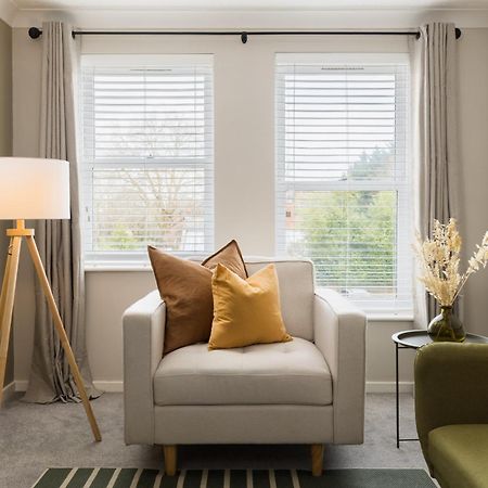 Modern 2-Bedroom Apartments With Free Parking In Leamington Spa Kültér fotó