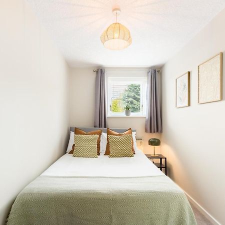 Modern 2-Bedroom Apartments With Free Parking In Leamington Spa Kültér fotó