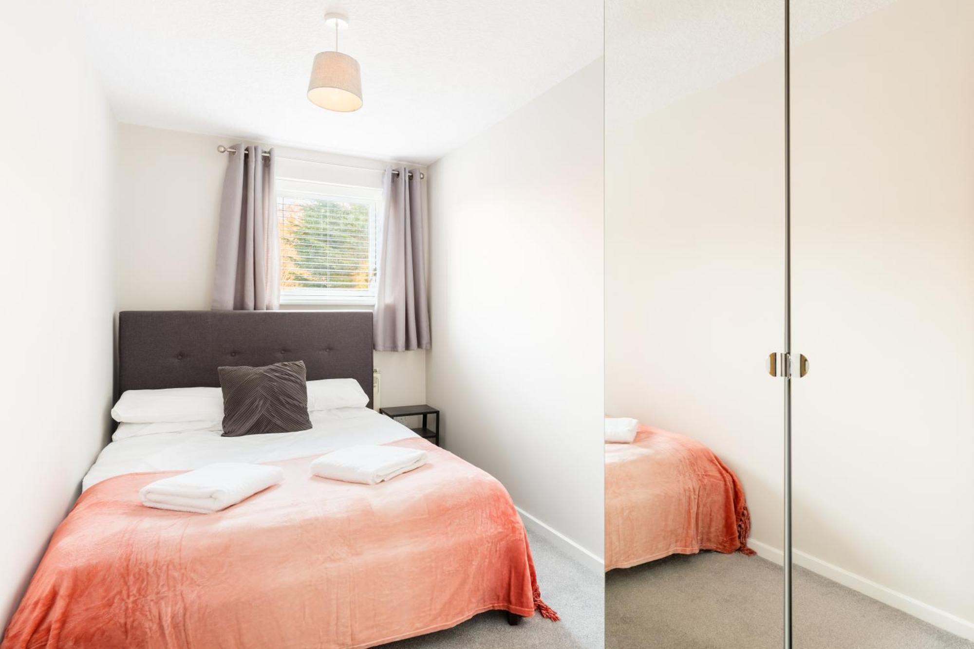 Modern 2-Bedroom Apartments With Free Parking In Leamington Spa Kültér fotó