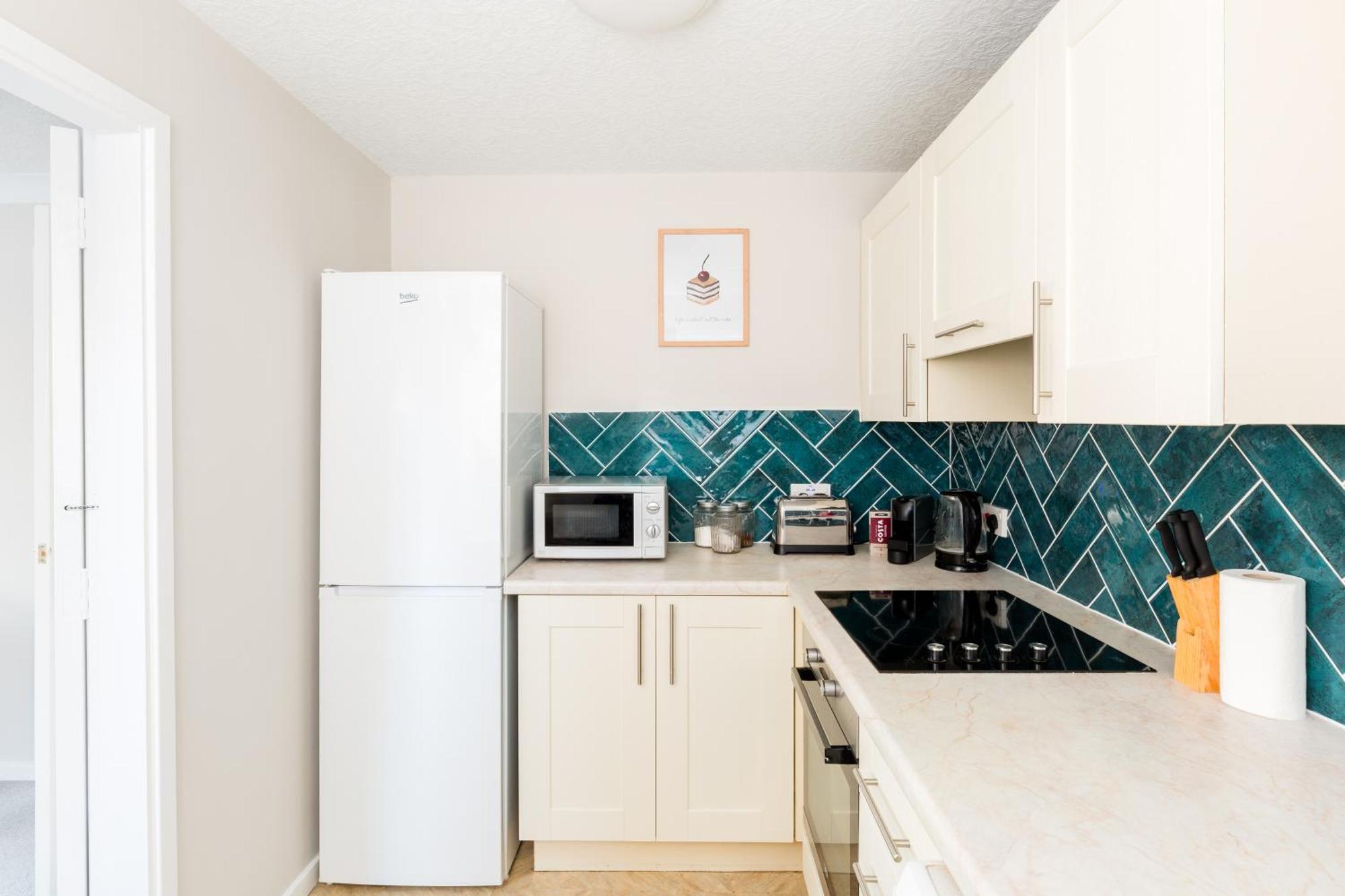 Modern 2-Bedroom Apartments With Free Parking In Leamington Spa Kültér fotó