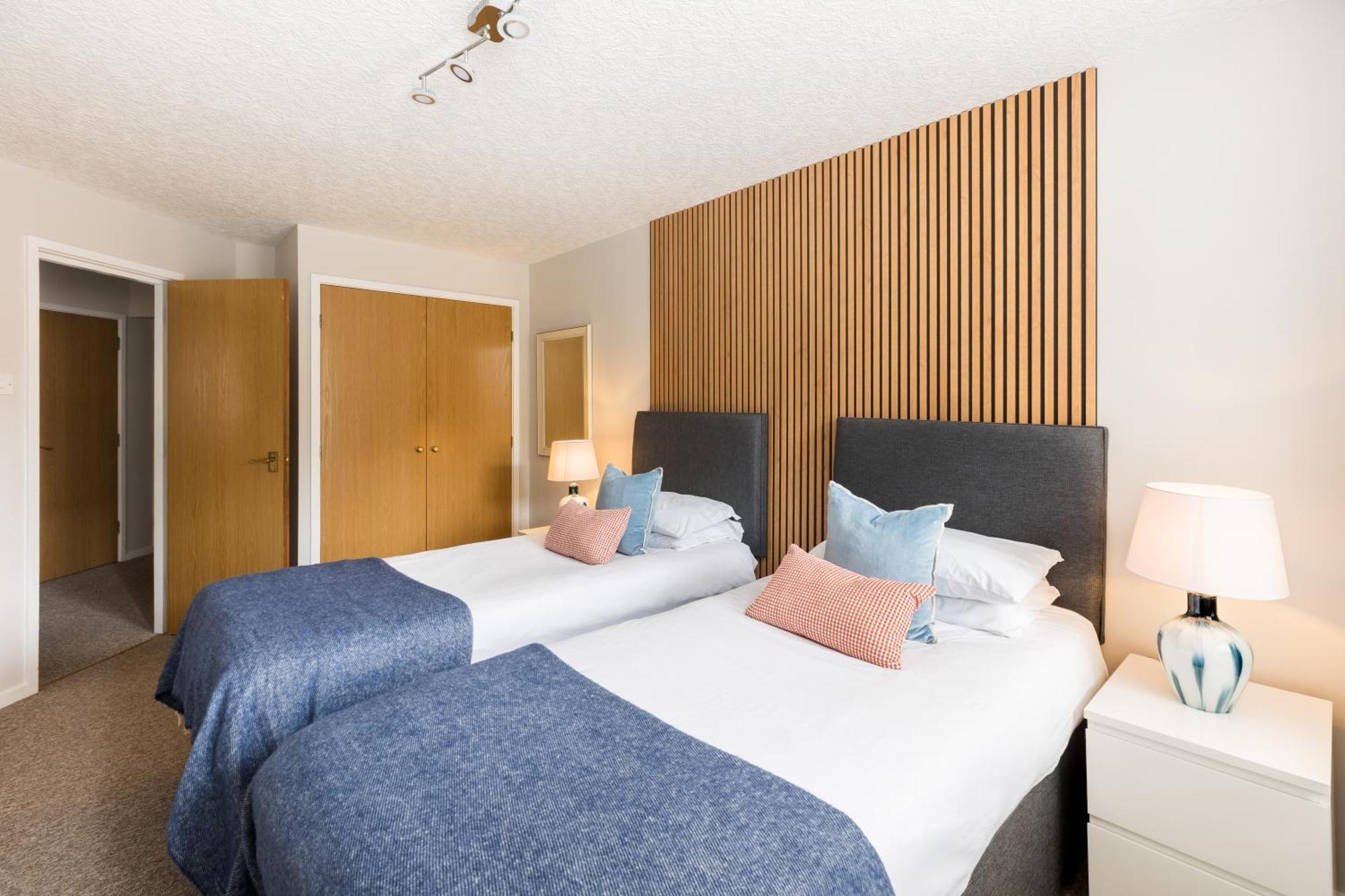 Modern 2-Bedroom Apartments With Free Parking In Leamington Spa Kültér fotó