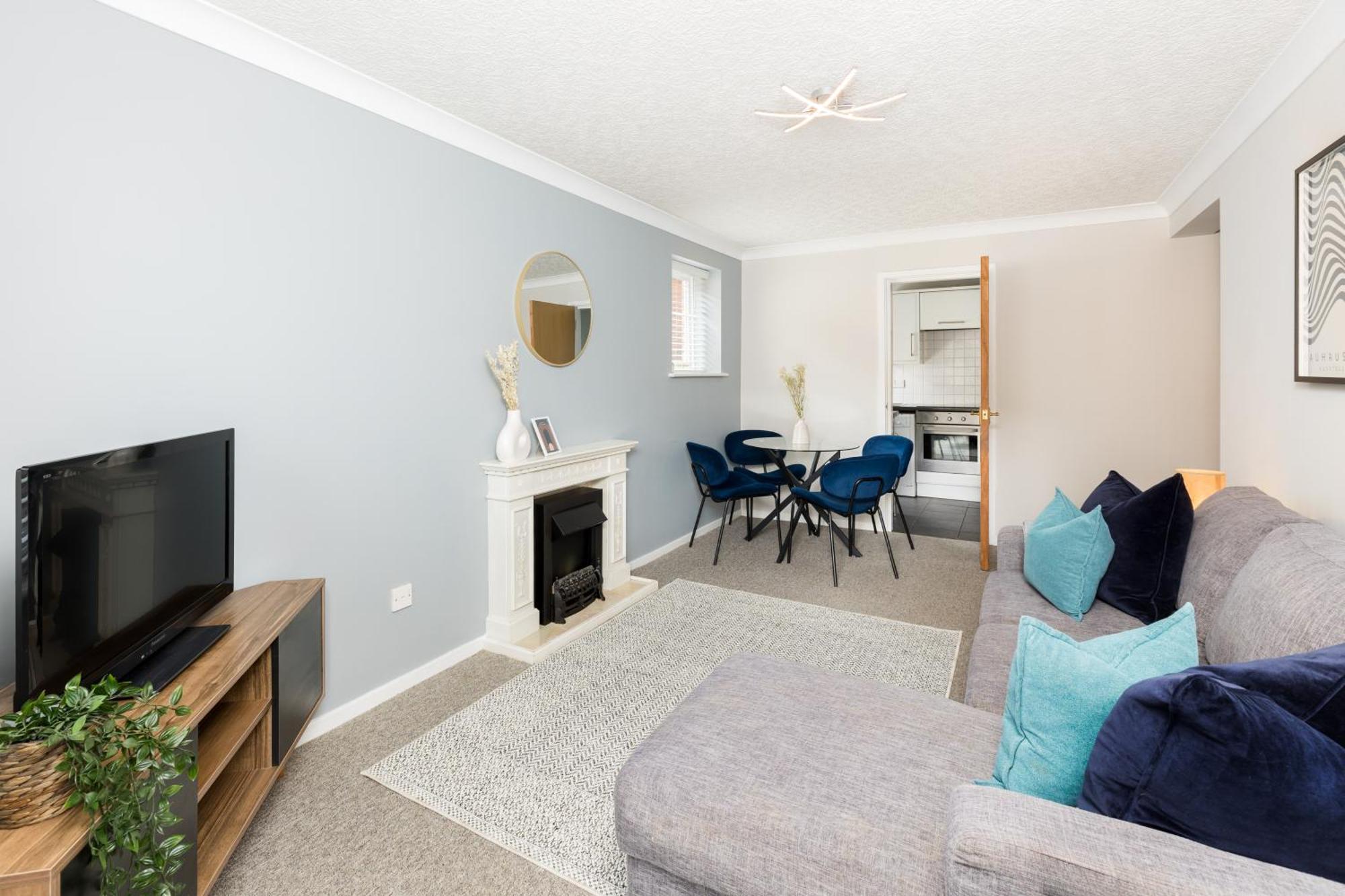 Modern 2-Bedroom Apartments With Free Parking In Leamington Spa Kültér fotó
