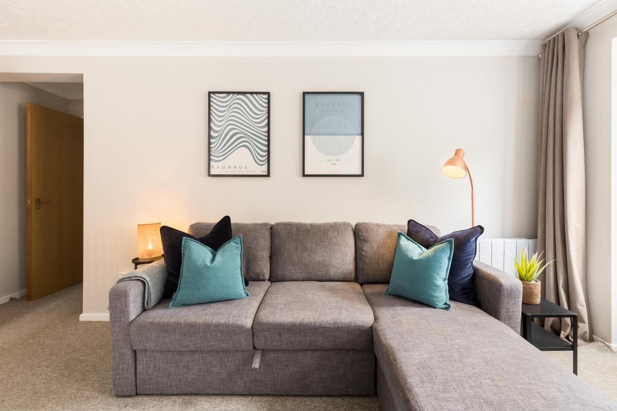 Modern 2-Bedroom Apartments With Free Parking In Leamington Spa Kültér fotó
