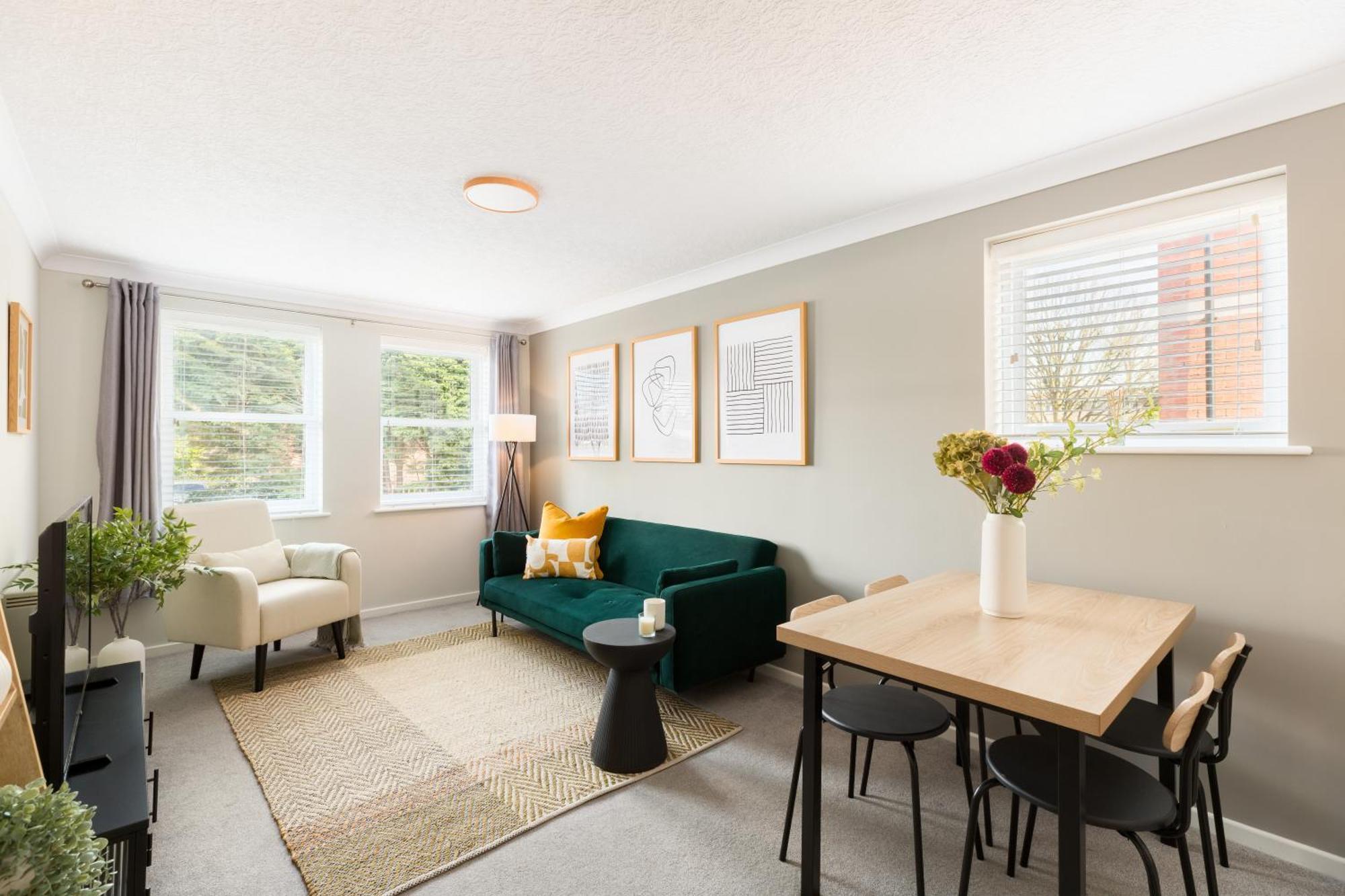 Modern 2-Bedroom Apartments With Free Parking In Leamington Spa Kültér fotó